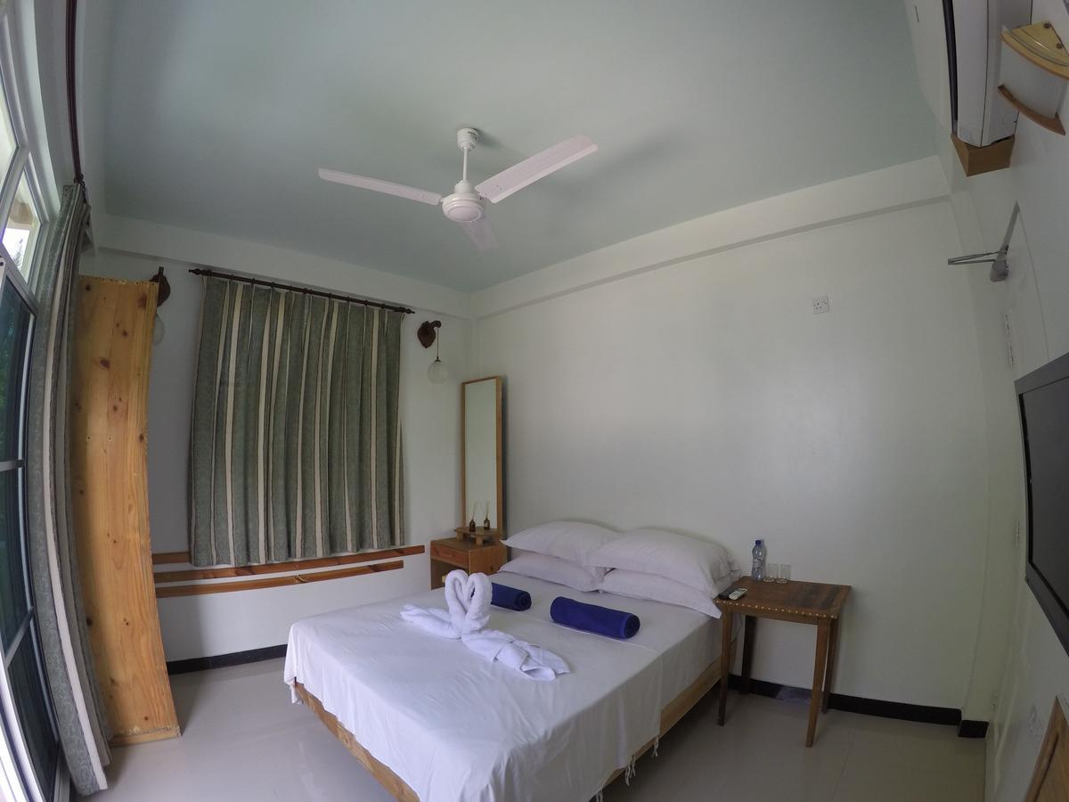 Leisure Boutique Hotel Maafushi Kültér fotó